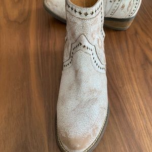 NWOB very volatile leather slip on boots